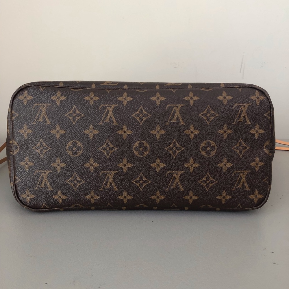 Louis Vuitton Neverfull mm - Picture 5 of 8